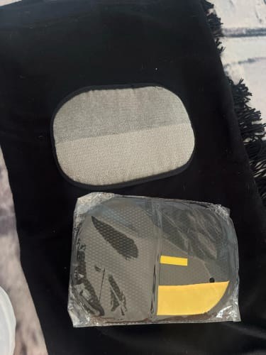 Customer photo of the glove from E I.
